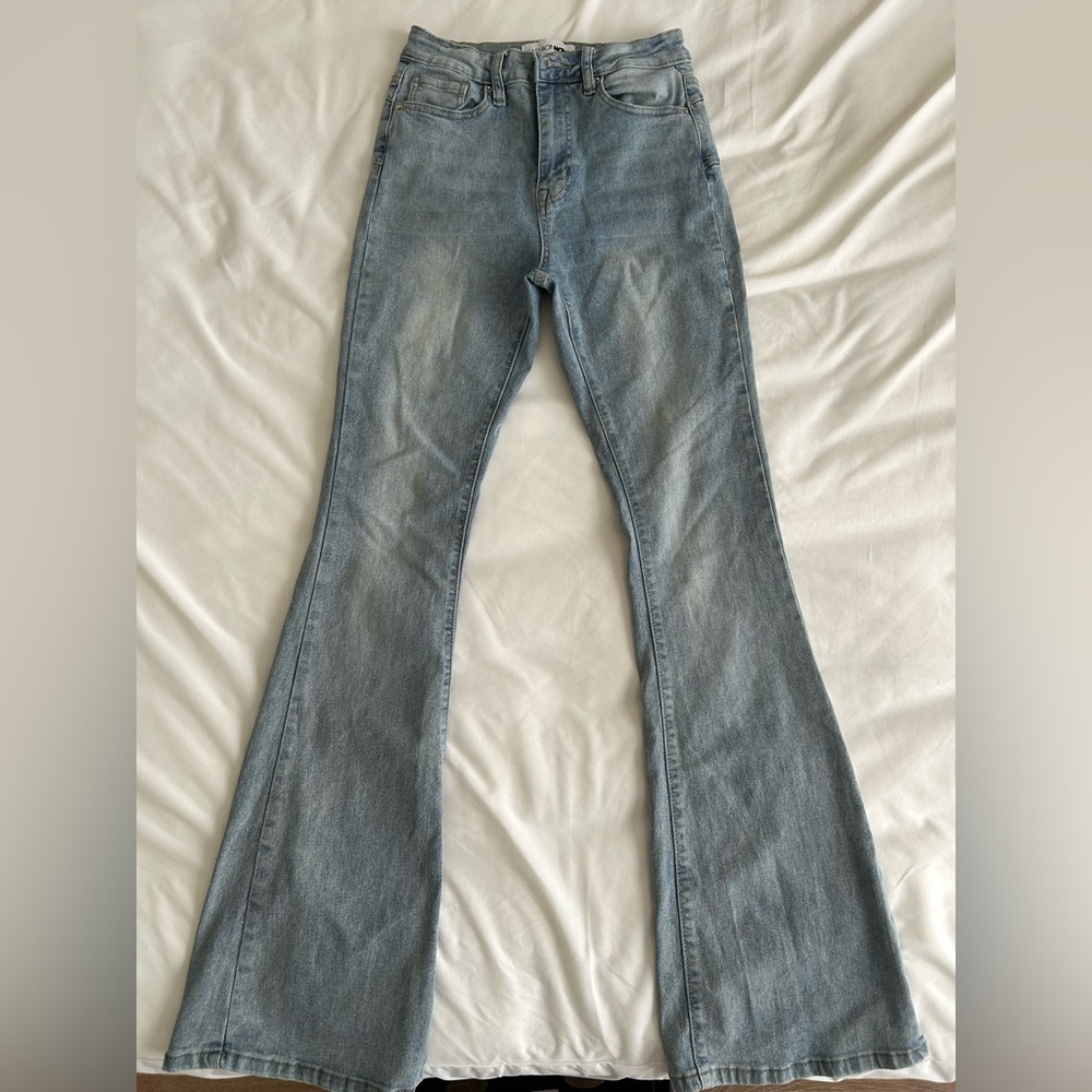 Fashion Nova Light Wash Women's Flare Jeans